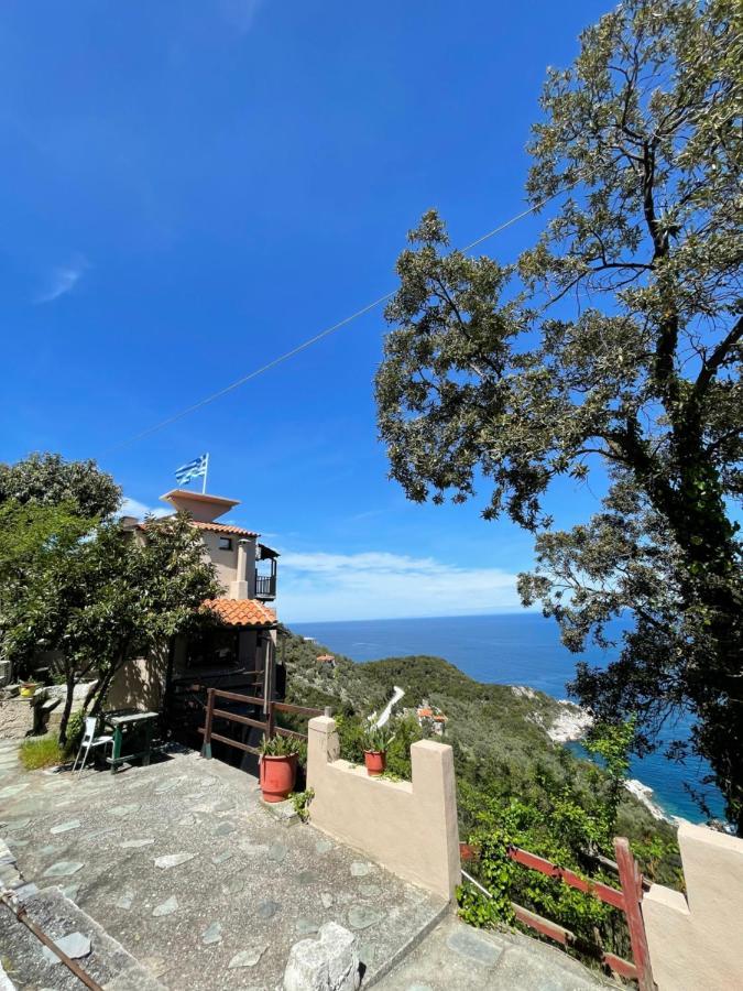 Double Studio Room In Mylopotamos With Beautifull View Tsagkarada Buitenkant foto